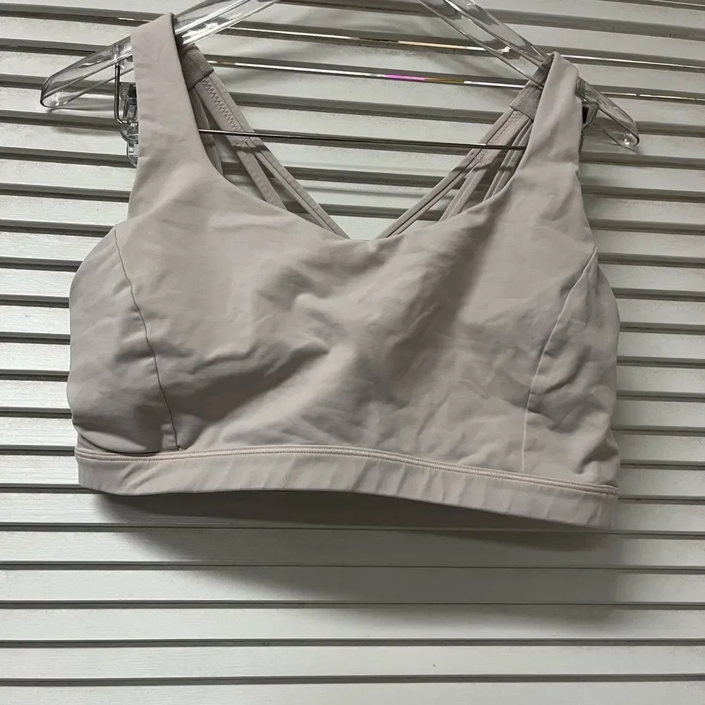 LULU LEMON✨sz12 sports Bra ✨Cream